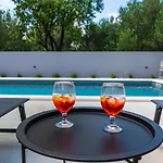 House Vito Задар
